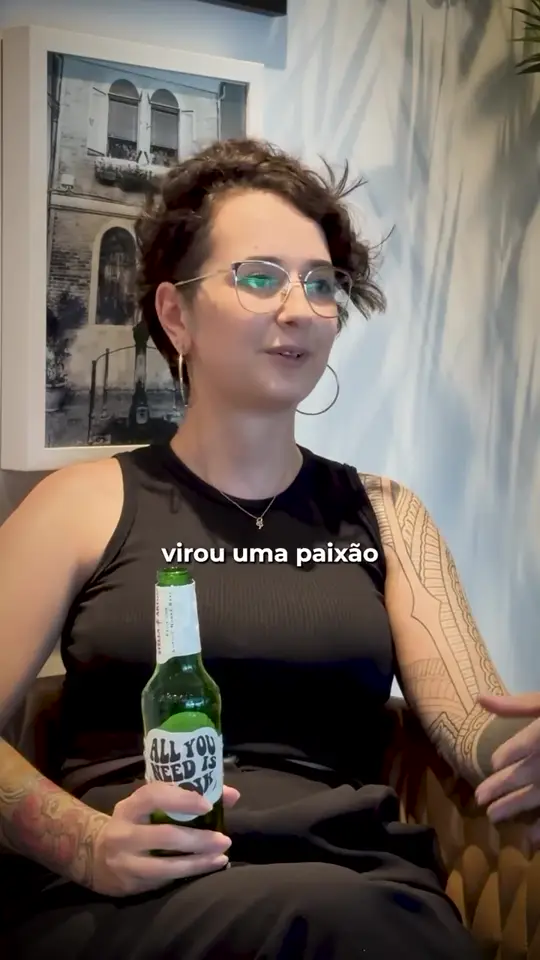 Quadro do vídeo Papo Ink #3 com a Josie